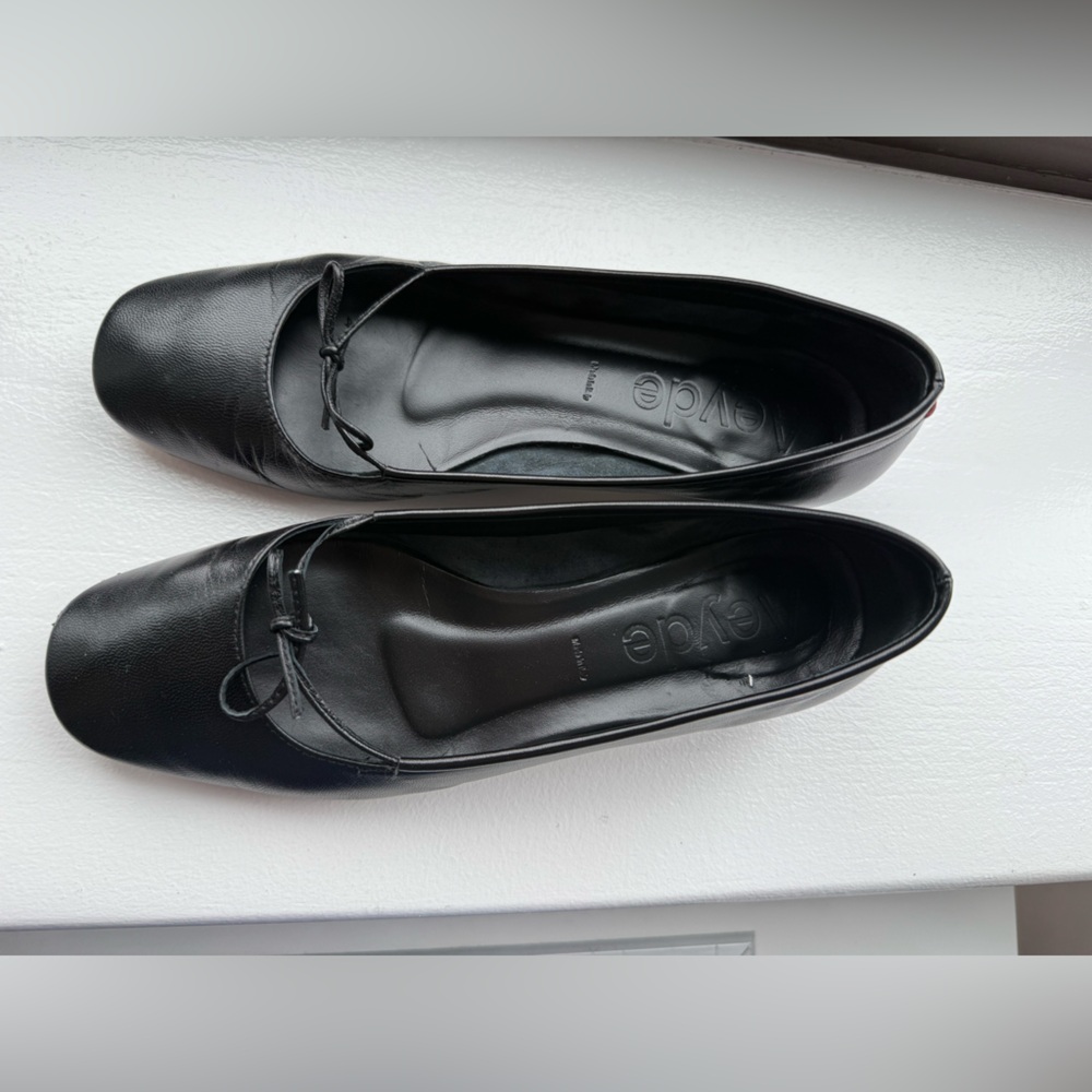 Aeyde Black Leather Darya Flats